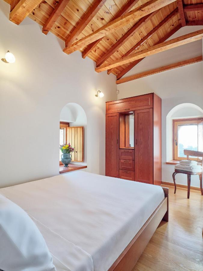 Petreas Castle Villa Kardhamili Luaran gambar
