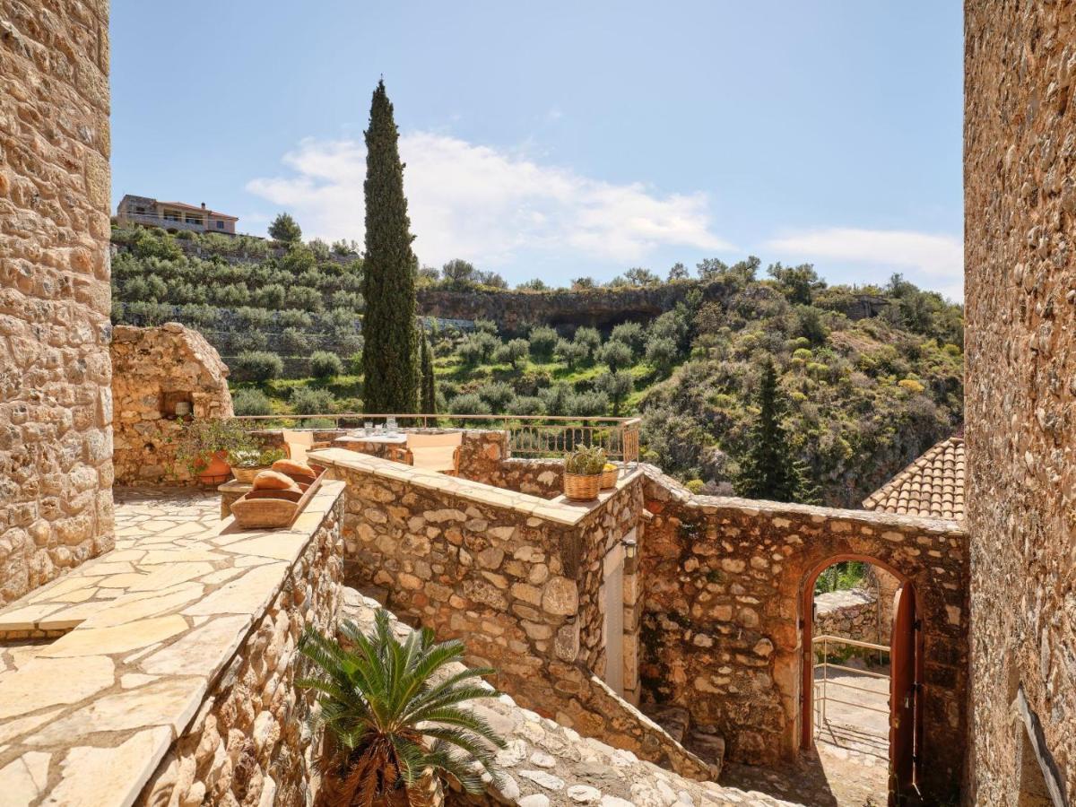 Petreas Castle Villa Kardhamili Luaran gambar